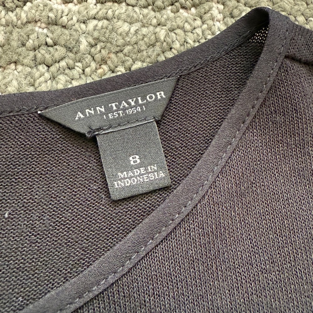 Ann Taylor Black Long Sleeve Zipper Detail Shift Dress Size 8 - Picture 4 of 6
